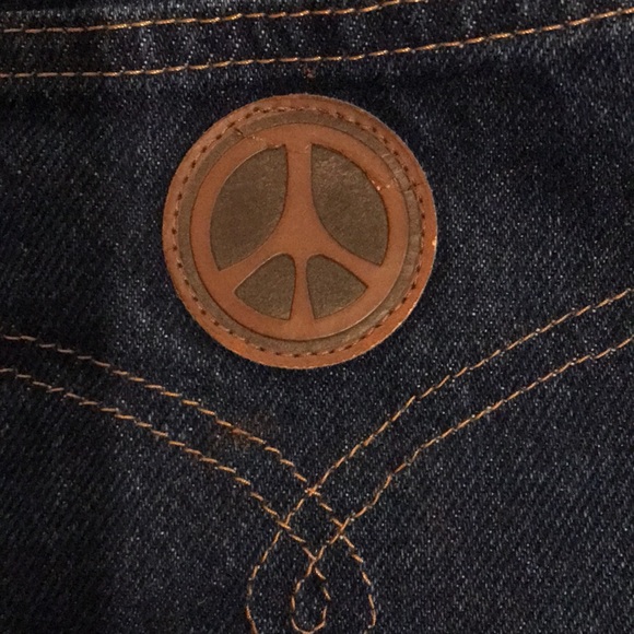 Vintage Mid-1990s Moschino Jean Skirt. Size 44. - Picture 5 of 11